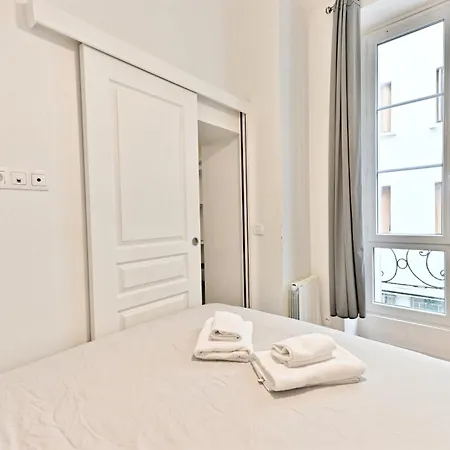 Au Coeur Du Marais - Ii Apartment